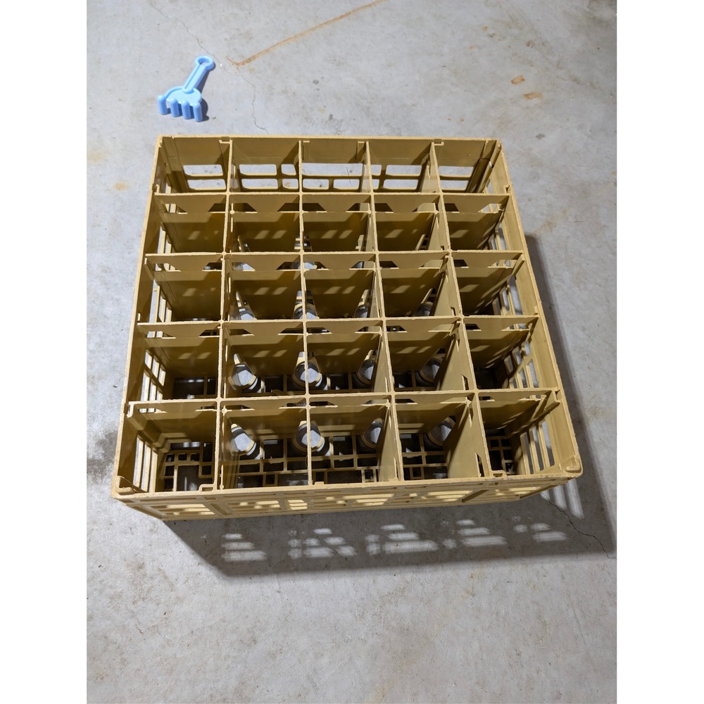 Commercial 25 Compartment Plastic Glassware Rack Tan Catering Bar Crate